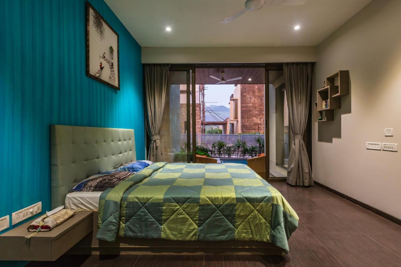 Saffronstays Aspen, Lonavala - Luxury Pool Villa With Games And Tv Room Near Bhushi Dam Exterior photo