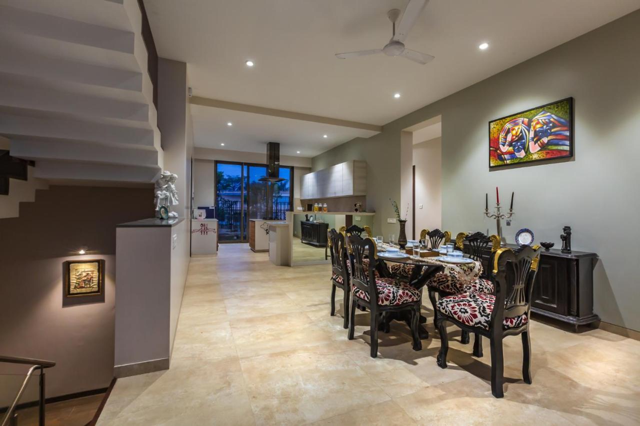 Saffronstays Aspen, Lonavala - Luxury Pool Villa With Games And Tv Room Near Bhushi Dam Exterior photo